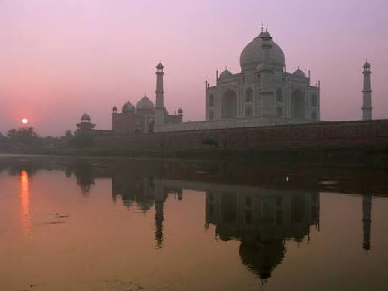 Taj Mahal Sunset Tour from Delhi by Car
